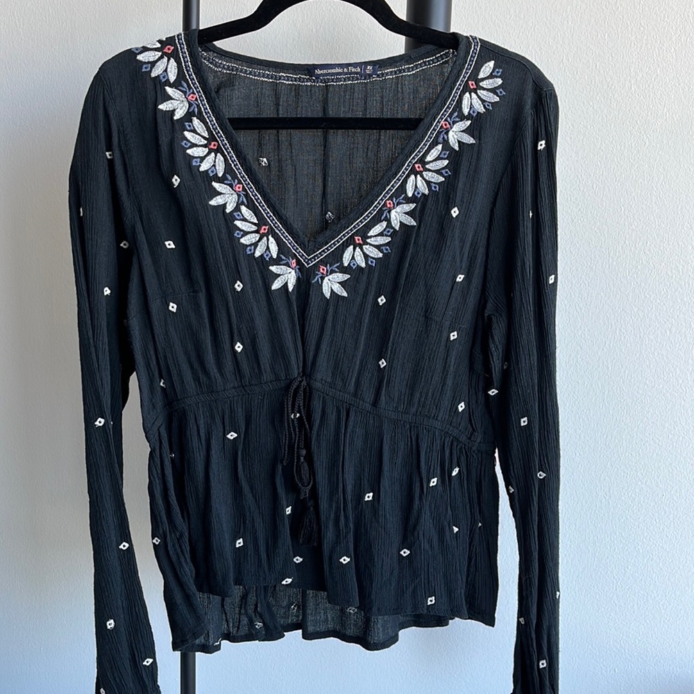 Abercrombie long sleeve top, XL
